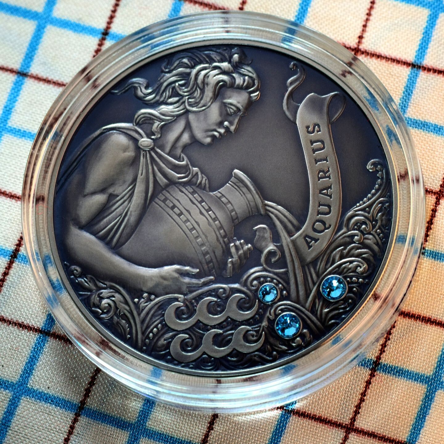 Picture 2 of 3