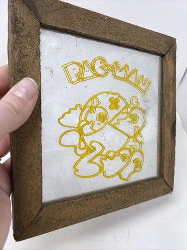Vintage PAC MAN Carnival Glass Mirror Wooden Frame Rare 1980s - Picture 4 of 5
