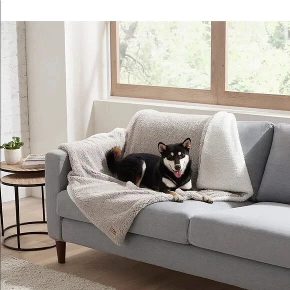 Ugg classic sherpa cheap dog blanket