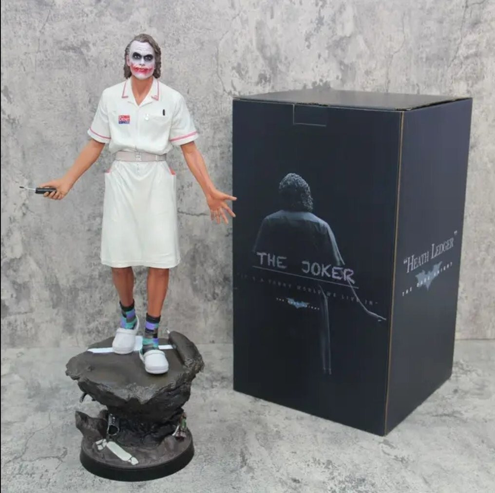 BATMAN -The Dark Knight Of The Batman - 54cm Joker Heath Ledger statue