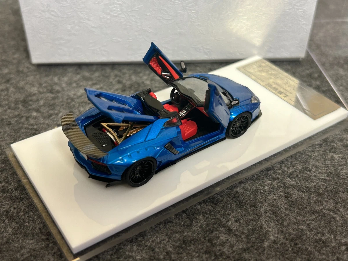 1/64 LAMBORGHINI アバンタドール LP700-4 RedBull TM