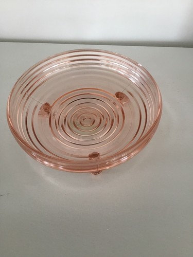 Vintage Manhattan DEPRESSION GLASS PINK Bowl w/ 3 LEGS 6 1/4” Across