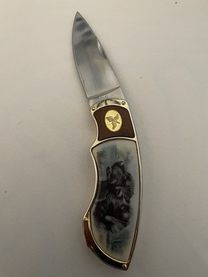 FRANKLIN MINT COLLECTOR KNIFE WITH 2 BLACK LABS AND GOLD PHEASANT MEDALLION