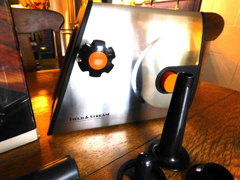 Molinillo de alimentos eléctrico Field & Stream / Chard #8ss PIEZAS O REPARACIÓN - SIN DEVOLUCIONES Foto 3 de 4