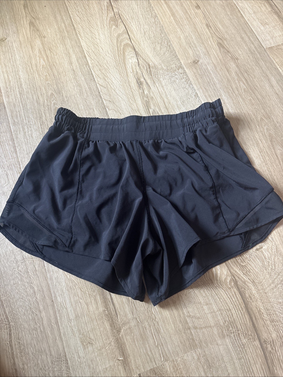 Lululemon Women's Black Hotty Hot Shorts - 4