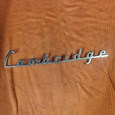 Austin Cambridge Script Badge in sehr gutem Zustand.