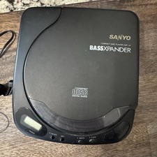 Sanyo BassXpander CDP-47 Portable CD Player Tested Works Vintage Walkman Style