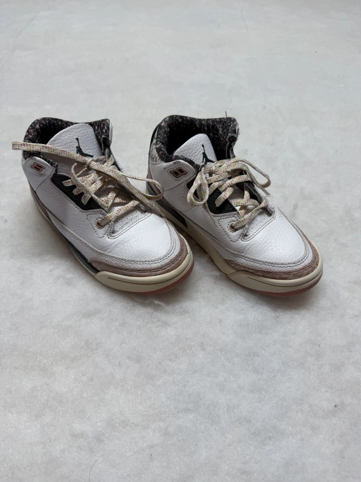 Nike Air Jordan 3 Retro Vintage Floral Juvenil Zapatos Medianos Talla 1Y Foto 2 de 4
