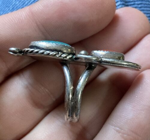 Vintage Native American Handmade Sterling Silver Ring with Turquoise & Coral - Picture 6 of 10