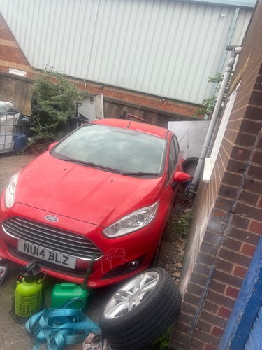 Ford Fiesta 2014 1.0 EcoBoost 100K Miles Spares/Repairs - Picture 2 of 4