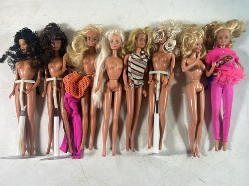 Vintage 1966 Barbies Puppe 8 Stück - inklusive 3 Puppenständer: Mattel - Bild 1 von 21