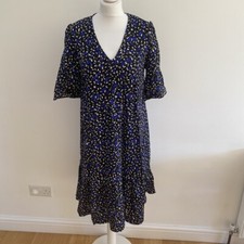 Gestuz from Urban Outfitters Justina Print Midi Dress. EU 36/UK 8. RRP £120