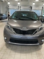 2017 Toyota Sienna SE 8-Passenger V6