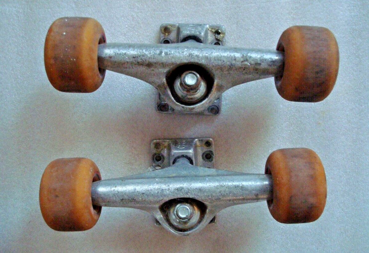 INDEPENDENT TRUCK CO. SKATEBOARD TRUCKS WITH WHEELS USA | eBay INDEPENDENT TRUCK CO. SKATEBOARD TRUCKS WITH WHEELS USA | eBay