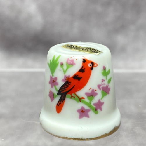 Porzellan Kardinal Vogel Fingerhut mit Blumenmuster Nähen Sammlerstück - Bild 1 von 9