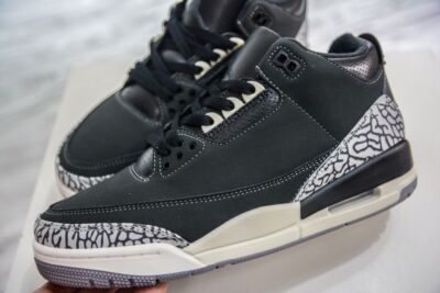 Air Jordan 3 ブラック/シルバー Nike Air Jordan 3 Retro MEX “Black and Metallic Silver”が