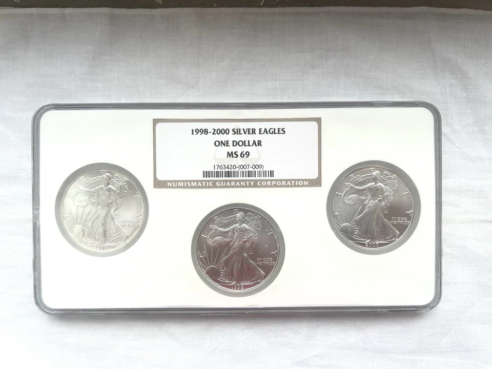 Multiple Years  $1 American Silver Eagle, 4 Sets of 3 coins - Image 3 of 4