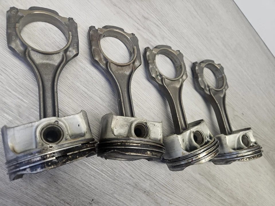 Juego de 4 pistones OEM BMW E70 E71 F01 F02 750LI 750I N63 X5 N63TU 14-16  Foto 2 de 4