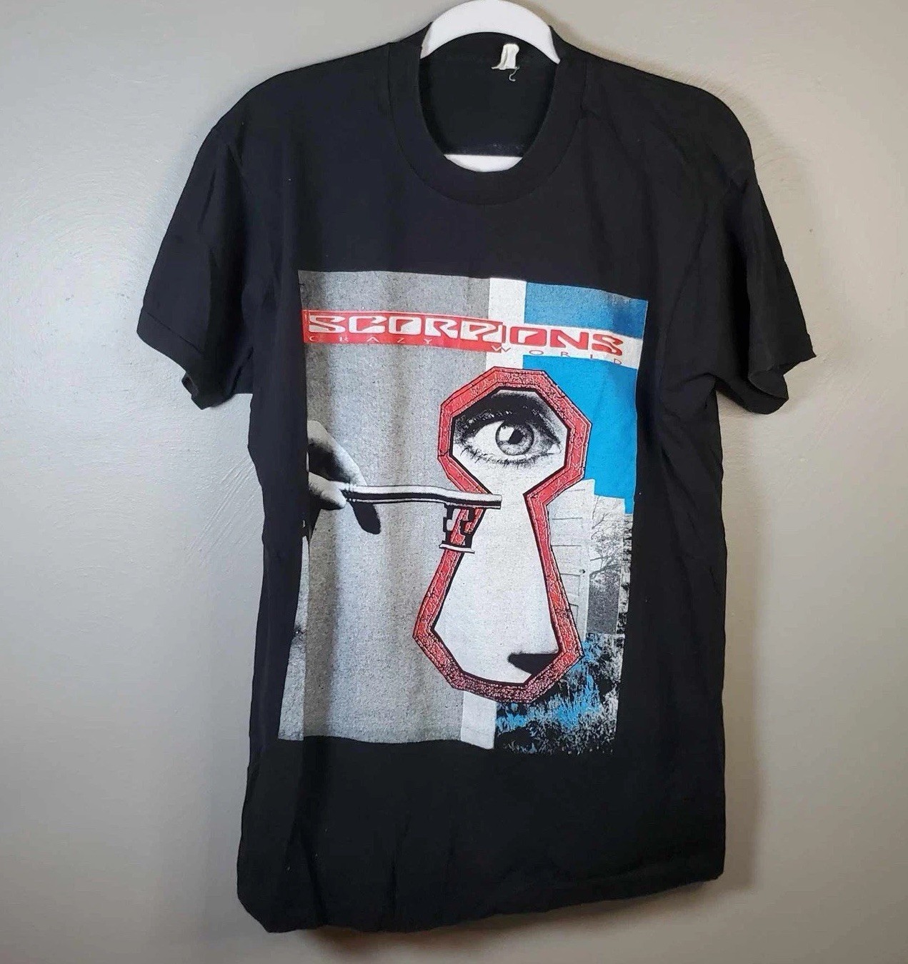 Scorpions T Shirt 1990s vintage concert t-shirt, vintage, size M, single stitch, B+ condition