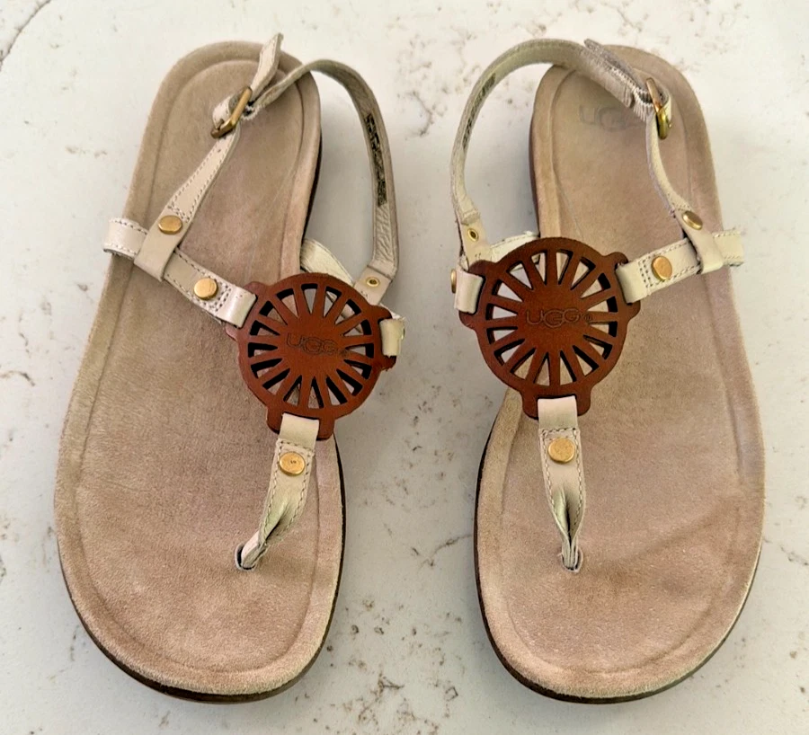 @ UGG Sandali donna panna e marrone tanga taglia 9 (40) slingback e cinturino a T