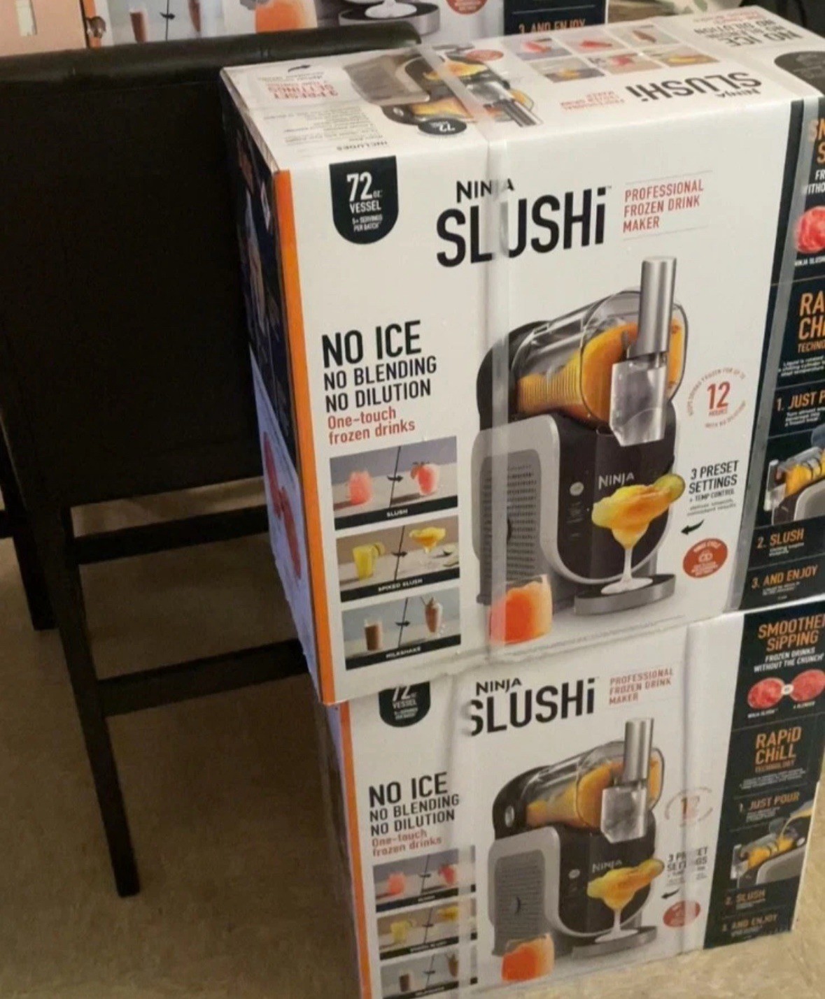 Ninja SLUSHi Professional Frozen Drink Maker 72 oz One-Touch
