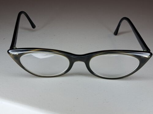 Shuron Eye Glasses Eyeglasses Frames Vintage Retro Cat Eye 5 1/2 46-20 USA - Picture 3 of 9