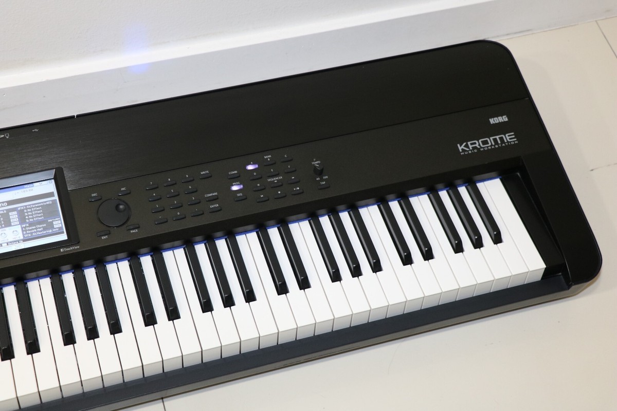 KORGコルグキーボードKROME-88 Platinum 電子キーボード88鍵 Korg KROME 88-Key Music Workstation Keyboard & Synthesizer