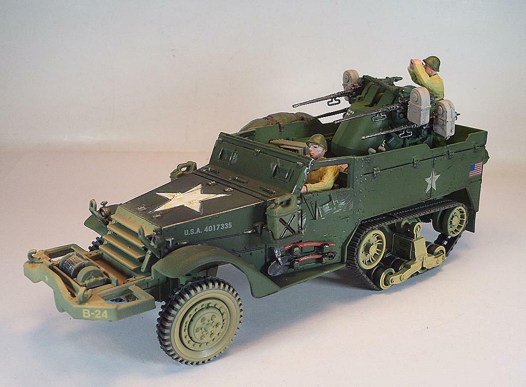 Unimax 1 32 Half Chain USA Army with FLAK Cannon and Crew Unimax 1 32 Half Chain USA Army with FLAK Cannon and Crew