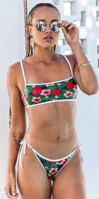 wickedweasel 花柄 ビキニ　XS 水着セット 2点セット 花柄 ワイヤー 大人可愛い ビキニ