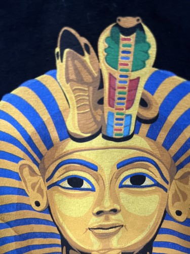 Henny King Tut Holding Bottles Of Hennessy Cognac T-shirt Size Large - Picture 3 of 10