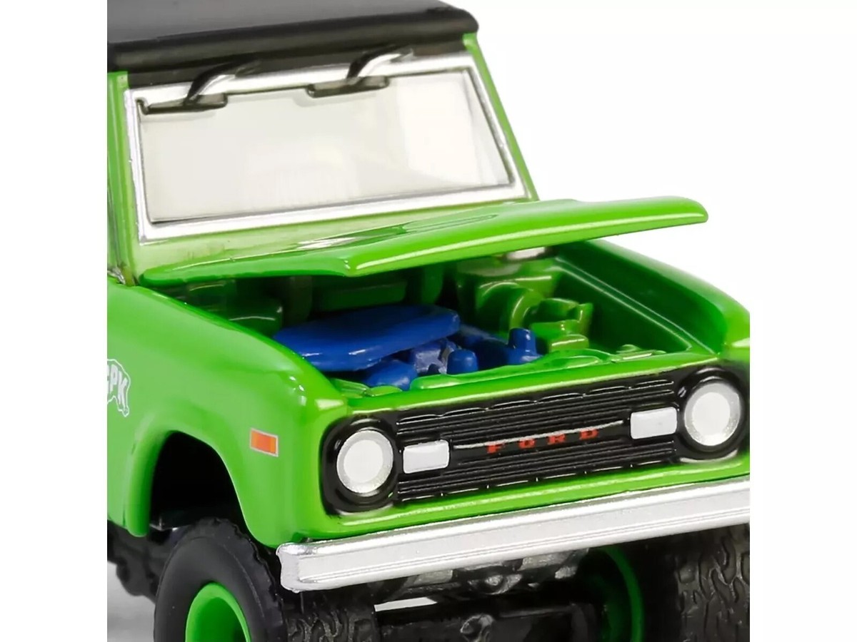 2024 SAN DIEGO COMIC CON EXCLUSIVE 1969 FORD BRONCO GREEN 1/64