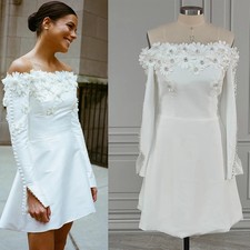 Elegant Mini 3D Flowers Wedding Dress Long Sleeves Satin Above Knee Bridal Gowns