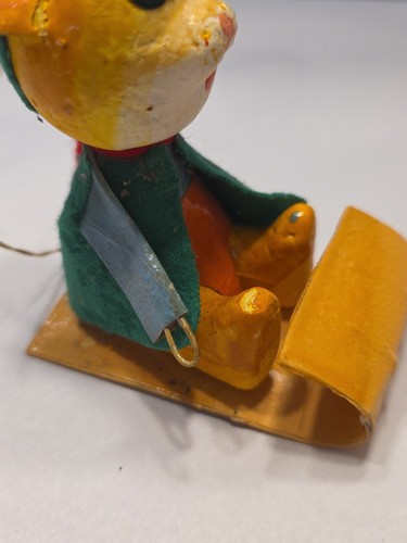Adorno Gato Elfo Clara Papel Maché Trineo Antropomórfico Pintado a Mano con Etiqueta - Imagen 11 de 16