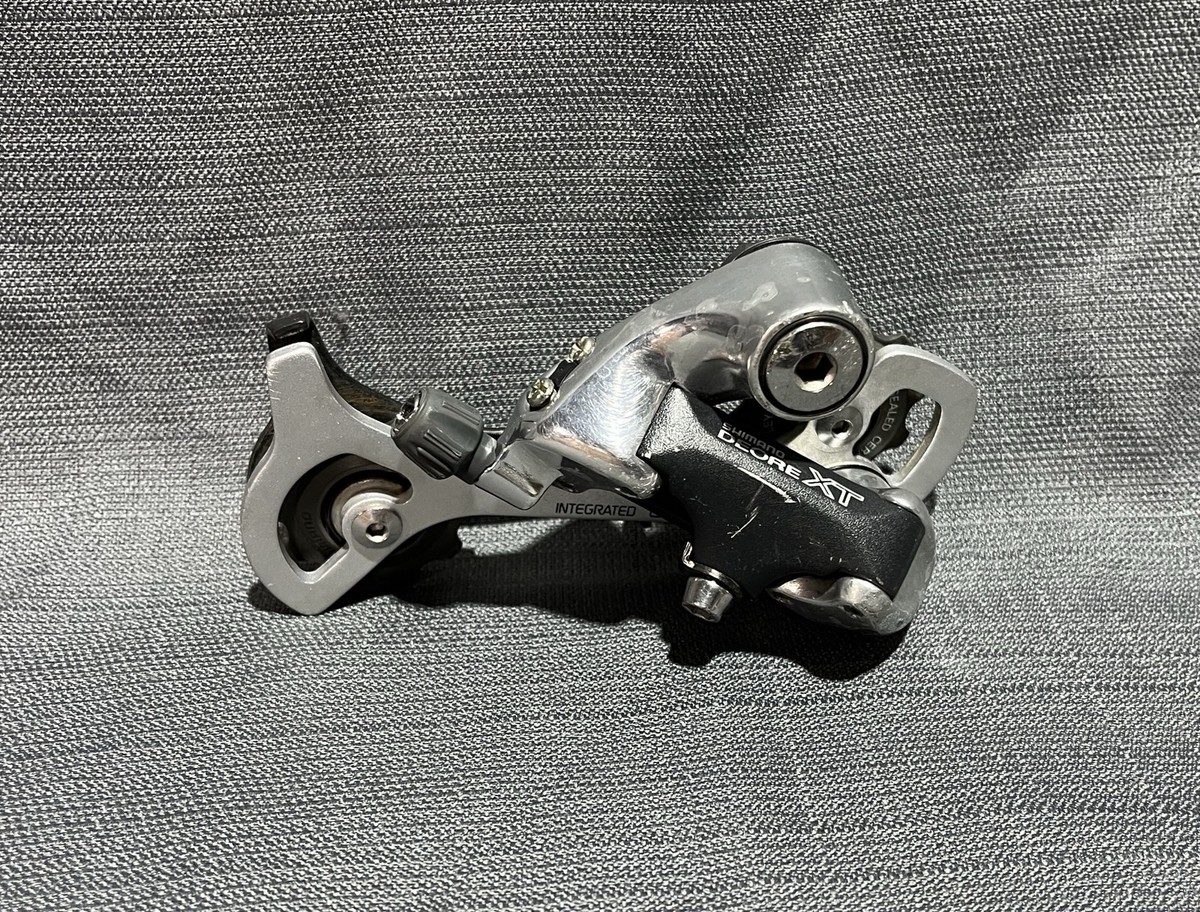 Shimano Deore XT RD-M739 Rear Derailleur MTB Integrated 8SIS 8