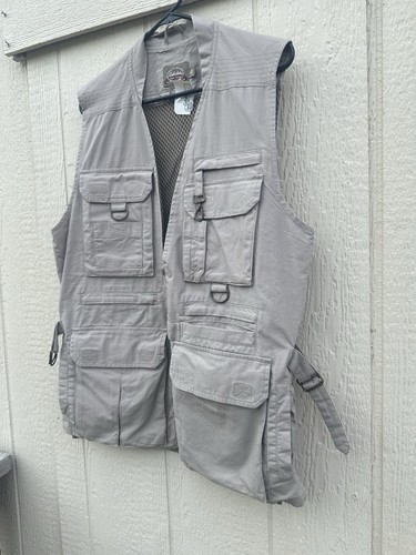 Cabelas Safari Series Men's M Vented Hunting Fishing Utility Vest British Tan - Picture 3 of 8