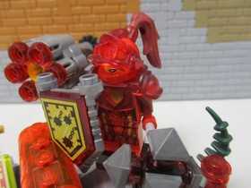 (F13/2) Lego 70331 Nexo Knights Ultimate Macy with BA