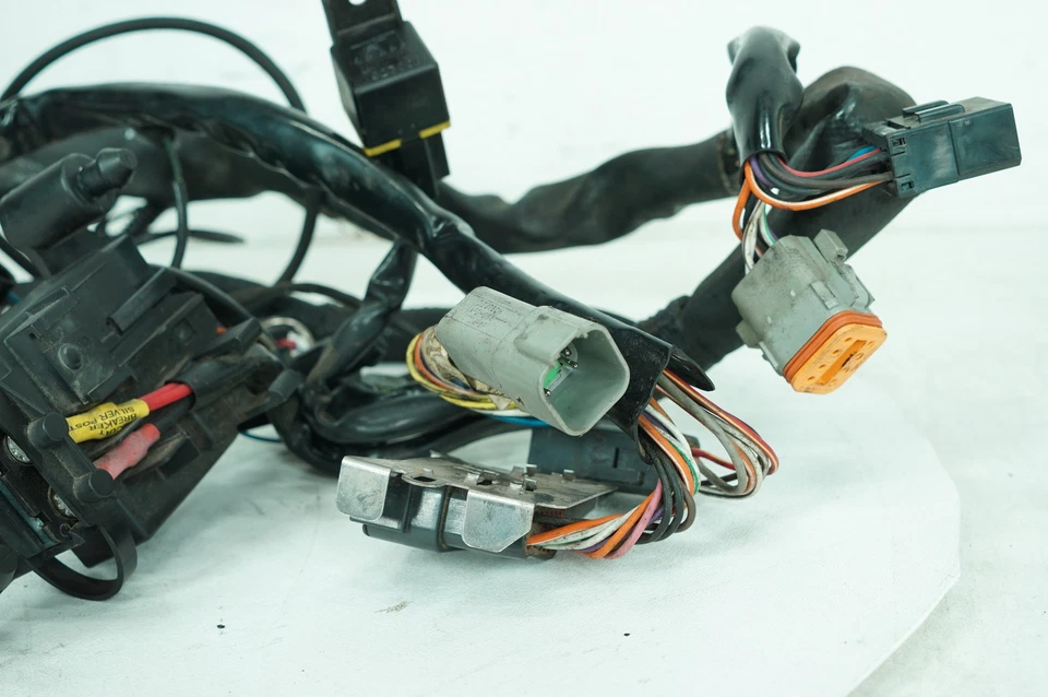 03 Harley Sportster XL1200 C OEM Arnés de cableado principal Interruptor de encendido y llave Foto 3 de 4