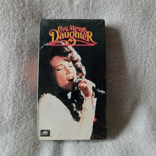 Coal Miner's Daughter VHS Loretta Lynn Movie Sissy Spacek Sealed - Picture 2 of 3