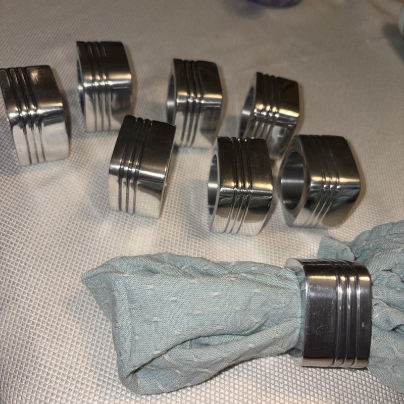 Set of 8 Stainless Steel Napkin Rings Triple Band Modern Table Decor Holders