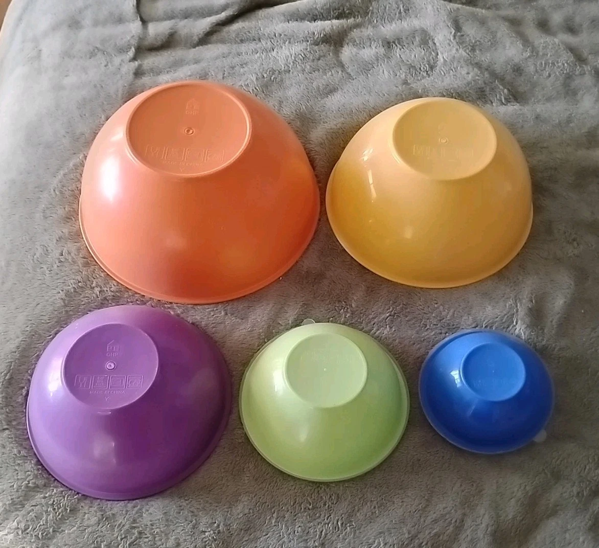 Set Of 5 GHP Melamine Nesting Mixing Bowls Assorted Colors and Sizes, Rainbow