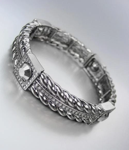 PRECIOSO Brazalete Elástico Eslabones Cristales Hematita Cable Plata Antiguo Diseñador Foto 3 de 3