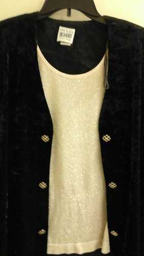 R&M Richards Jacket/blouse women's size 14, 2-fer black & gold, velour, EUC - Picture 3 of 5