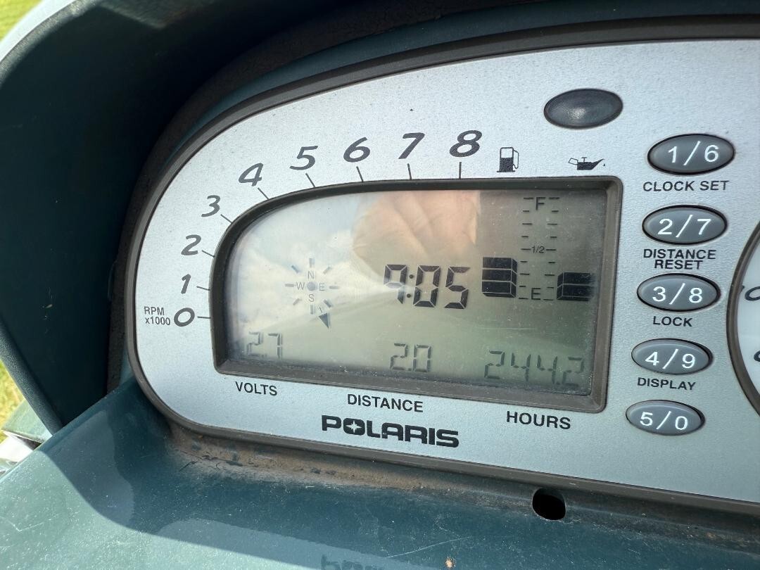 Polaris Multi Function Display Gauge Genesis FFI FICHT