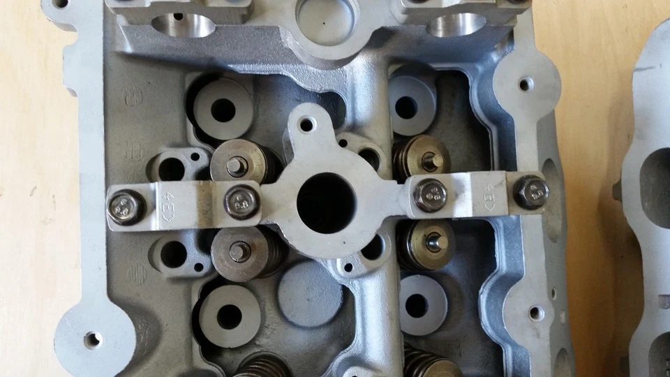 Cargador Magnum de culata derecha Chrysler/Dodge 2,7 L 300 Stratus Sebring Foto 4 de 4