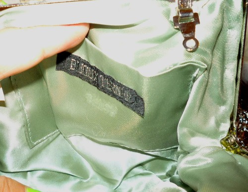 Vintage green soft satin deaded snap closure crossbody chain strap lined purse - Picture 4 of 7