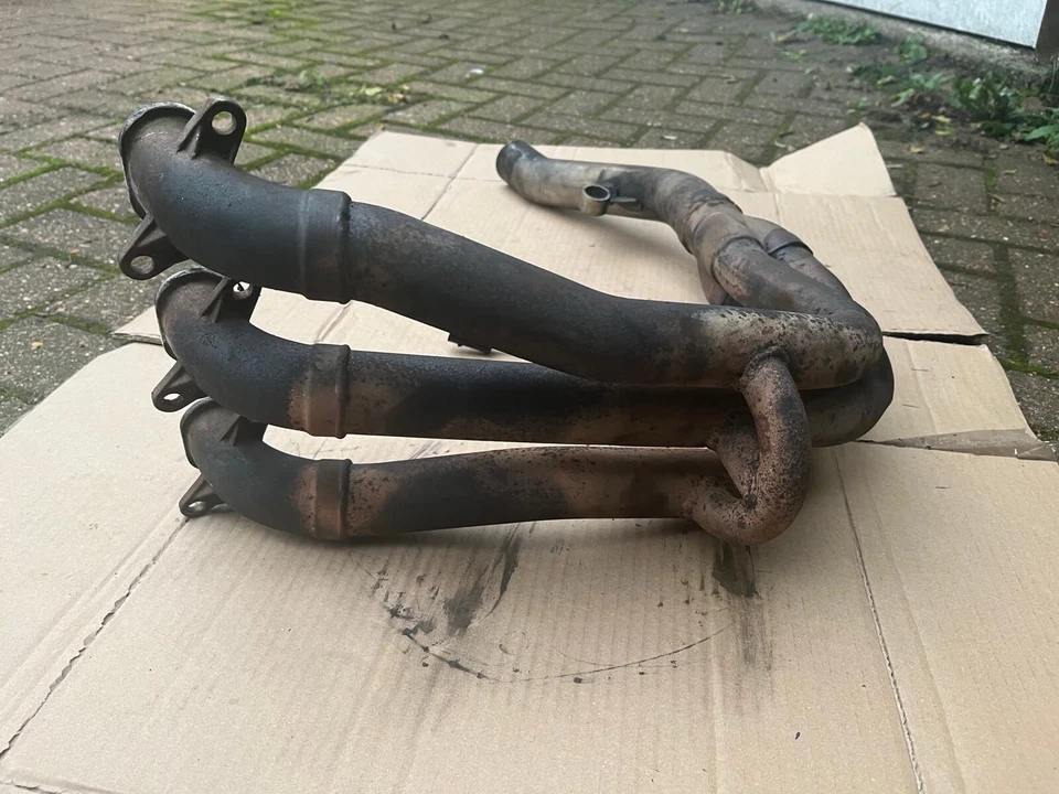 Colector de escape TRIUMPH DAYTONA 955I 2000-2005 Foto 2 de 4