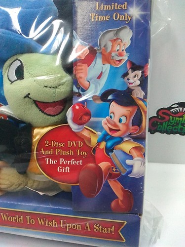 Disney Pinocchio 70th Anniversary 2-Disc DVD Gift Set w Jiminy Cricket Plush New - Picture 2 of 7