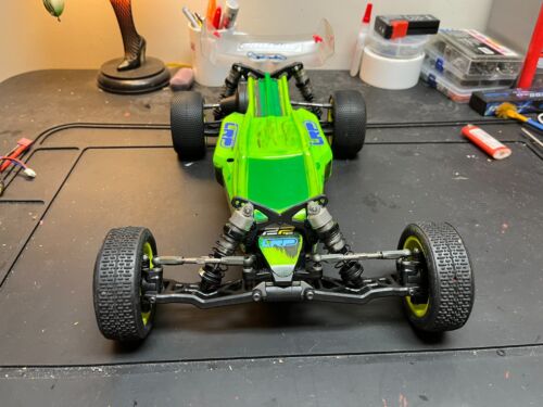 Motor Central Losi 22B 3.0 Excelente Estado LRP Trinity Electronics y Manual - Imagen 4 de 16