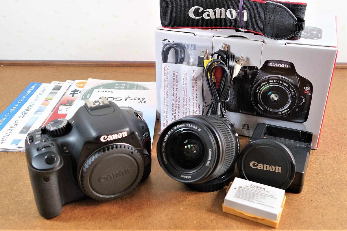 Canon Digital SLR camera EOS Kiss X4 EF-S 18-55 IS Lens Kit