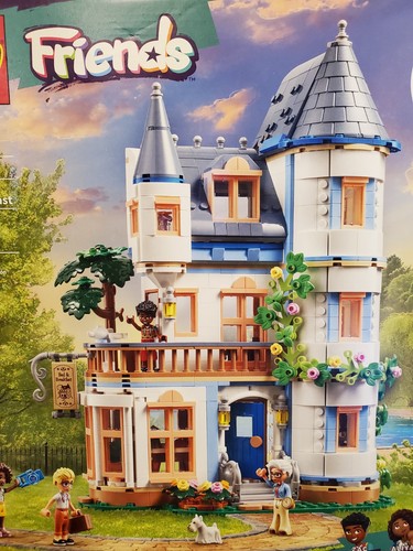 LEGO FRIENDS: Castle Bed and Breakfast (42638) - Picture 2 of 9